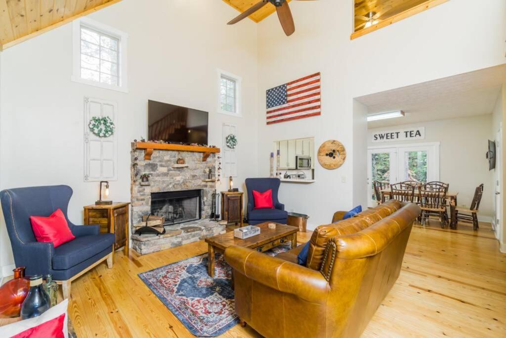 Deerfield Cabin Villa ดาห์ลอนีกา ภายนอก รูปภาพ